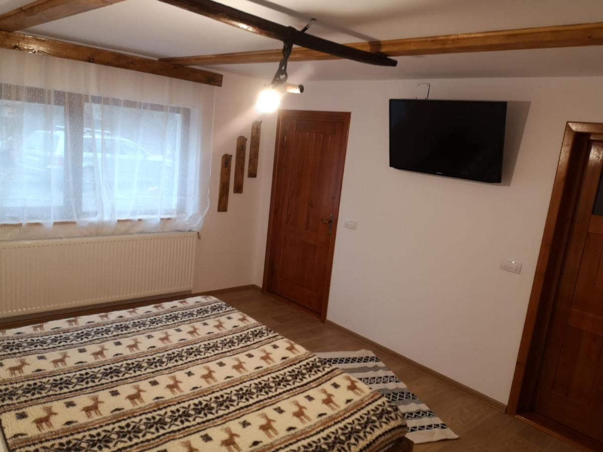Вилла Casa Livada Bunicii Тыргу-Окна Экстерьер фото